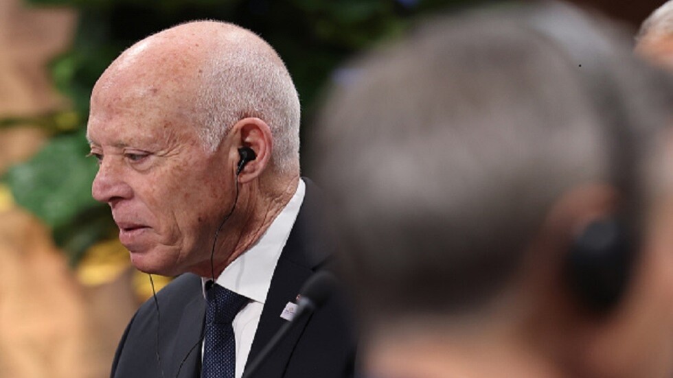 متهما كارتالات وشبكات إجرامية بتأجيج الوضع.. سعيّد: إننا اليوم على جبهة القتال لتحرير تونس