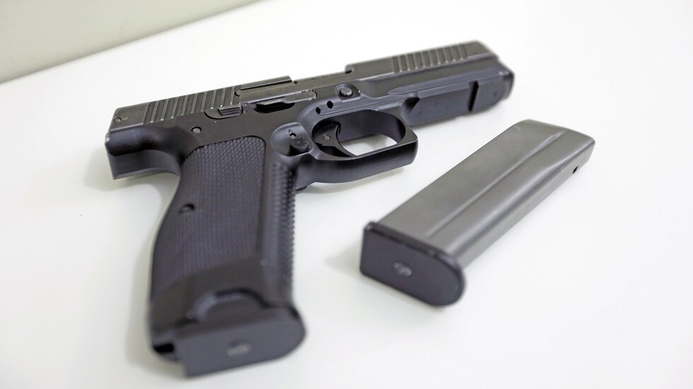 وزارة الطوارئ الروسية تتزود بمسدسات "ليبيديف"