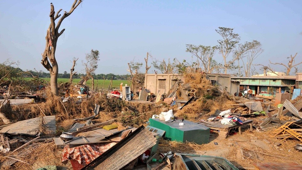 إعصار "هيلاري" يقترب من المكسيك والولايات المتحدة