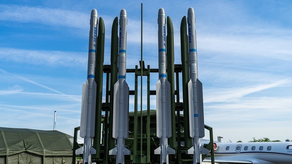 فشلت أمام مسيرات "لانسيت" الروسية.. أوكرانيا تتسلم أنظمة دفاع جوي جديدة من ألمانيا