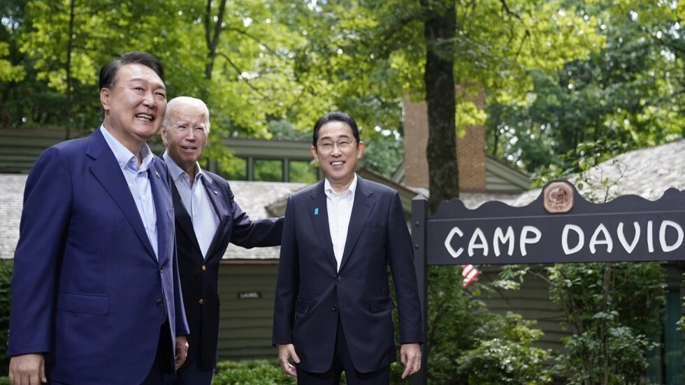 في مستهل قمة ثلاثية.. بايدن: العالم سيكون "أكثر أمنا" ونحن نقف معا