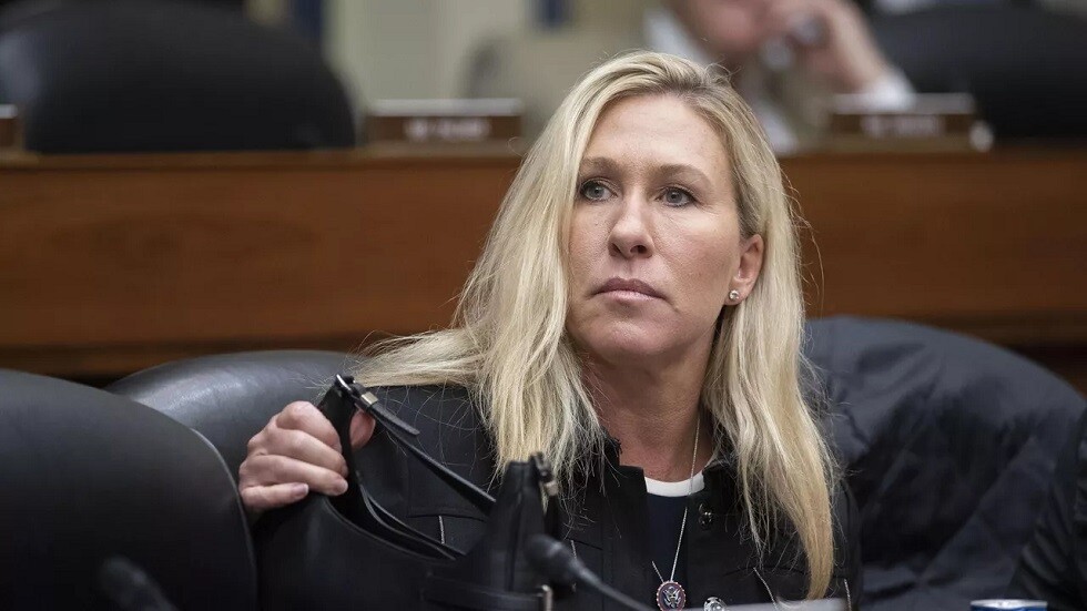 عضو في الكونغرس الأمريكي: بايدن يدفع الولايات المتحدة إلى حرب عالمية