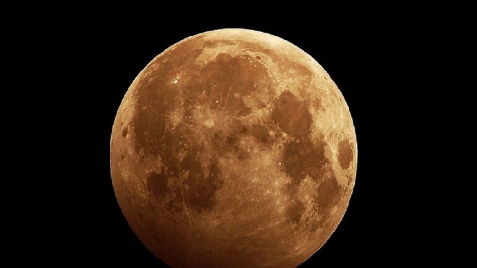 "حالة طارئة" في المركبة "لونا- 25" والمختصون يحللون الموقف