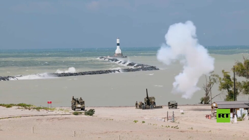 الولايات المتحدة.. المئات يشاركون في إعادة تمثيل أكبر إنزال بحري في التاريخ