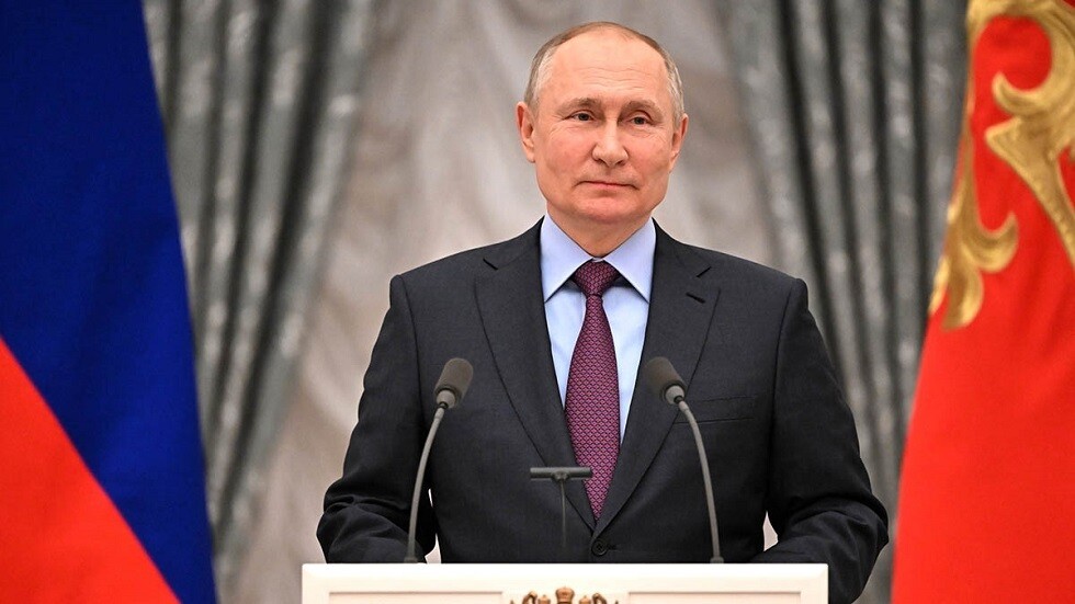 بوتين بمناسبة يوم العلم الوطني الروسي: الرموز التاريخية تعكس استمرارية تطور أمتنا ودولتنا