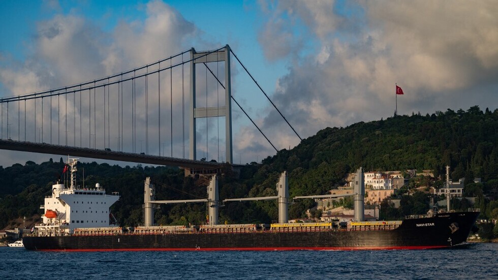 وكالة: تعليق الملاحة عبر البوسفور بعد تعطل سفينة
