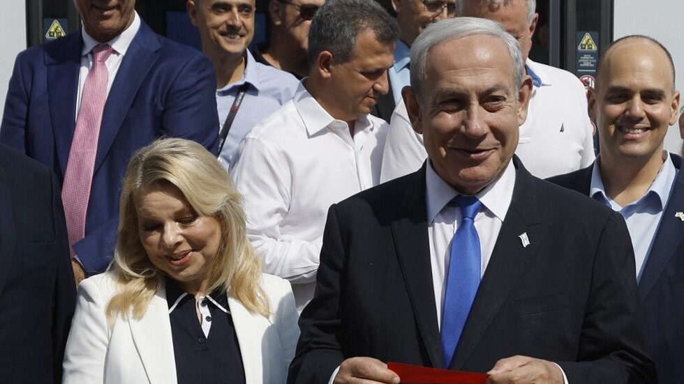 نتنياهو وزوجته ينتقلان للإقامة في أحد أغلى فنادق القدس