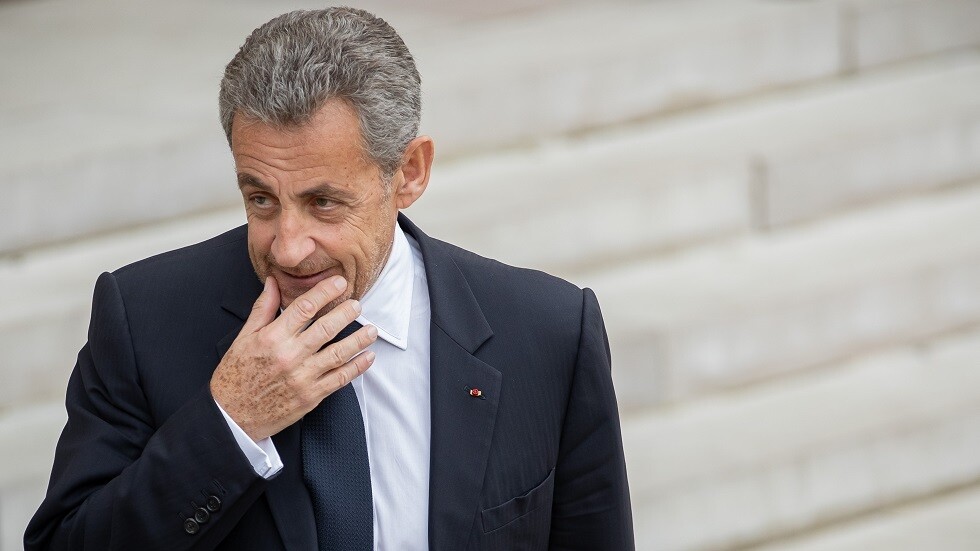 ساركوزي يخاطب سفير أوكرانيا: سأرد لاحقا