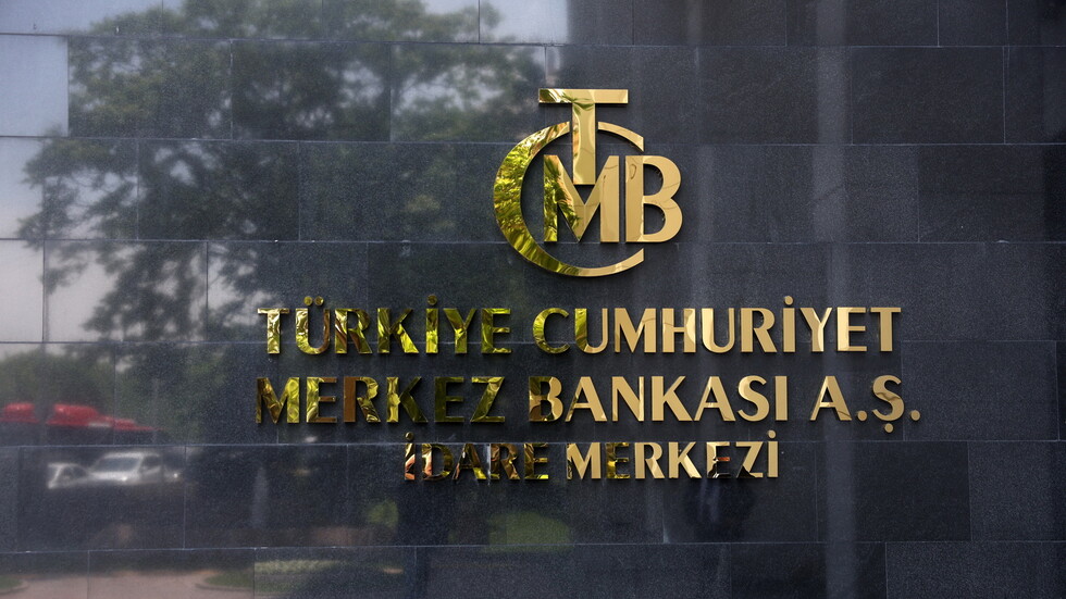 البنك المركزي التركي يقر زيادة كبيرة في سعر الفائدة دعما لليرة
