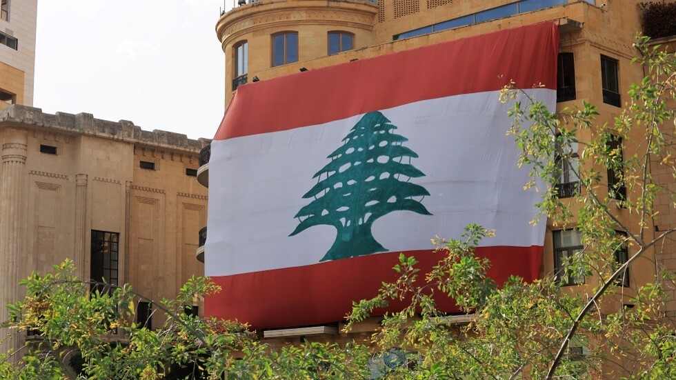 لبنان يفقد أحد أبرز صحفييه.. رحيل طلال سلمان ناشر السفير وصاحب شعار "صوت الذين لا صوت لهم"