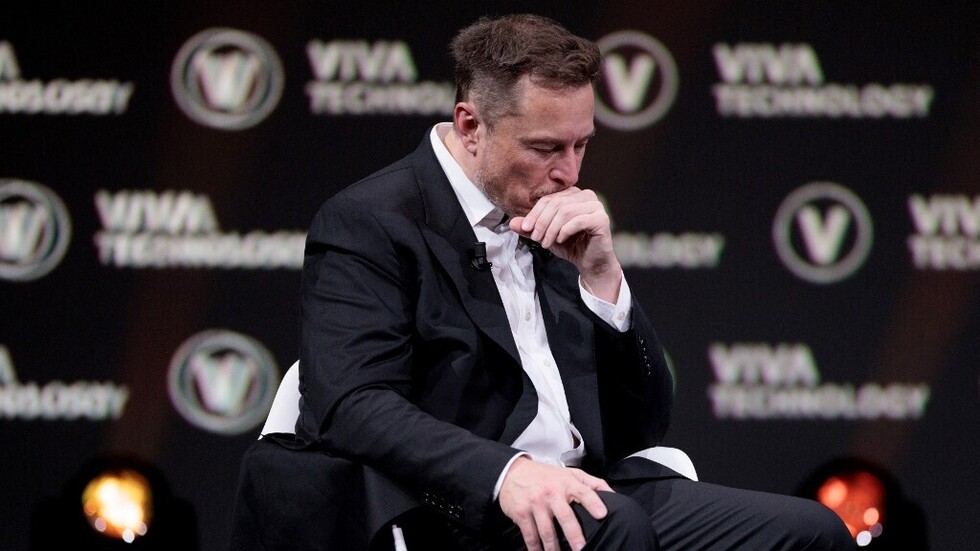 إيلون ماسك ومنصته