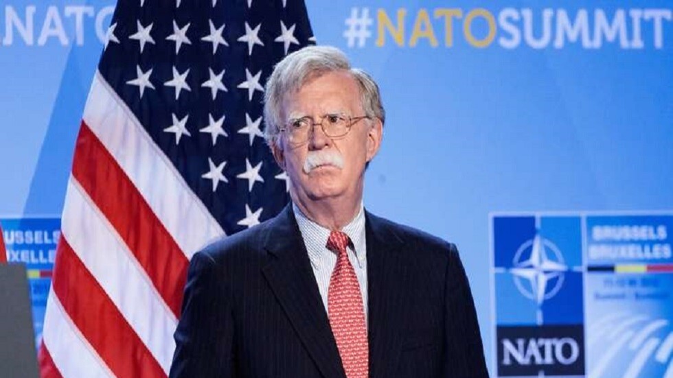 بولتون: بوتين قادر على تجريد كييف من حلفائها الغربيين بمناورة مفاجئة تقلب رقعة الشطرنج