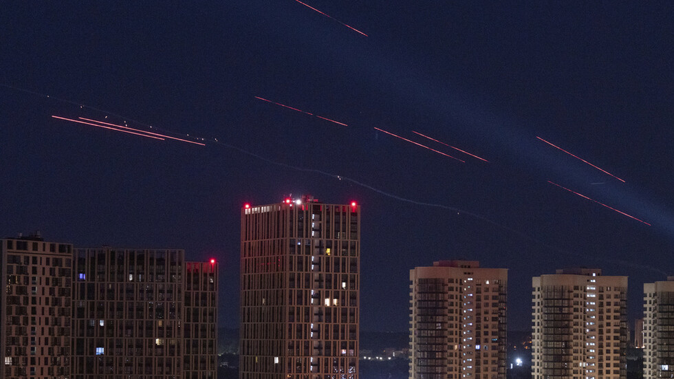 انفجارات في مناطق متعددة بأوكرانيا