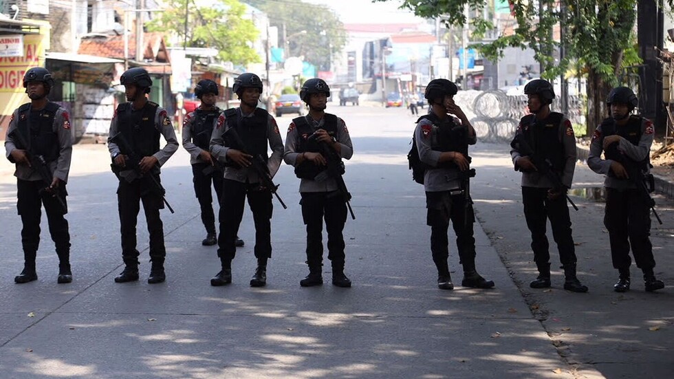 إندونيسيا.. إلقاء القبض على 88 صينيا لتورطهم في شبكة