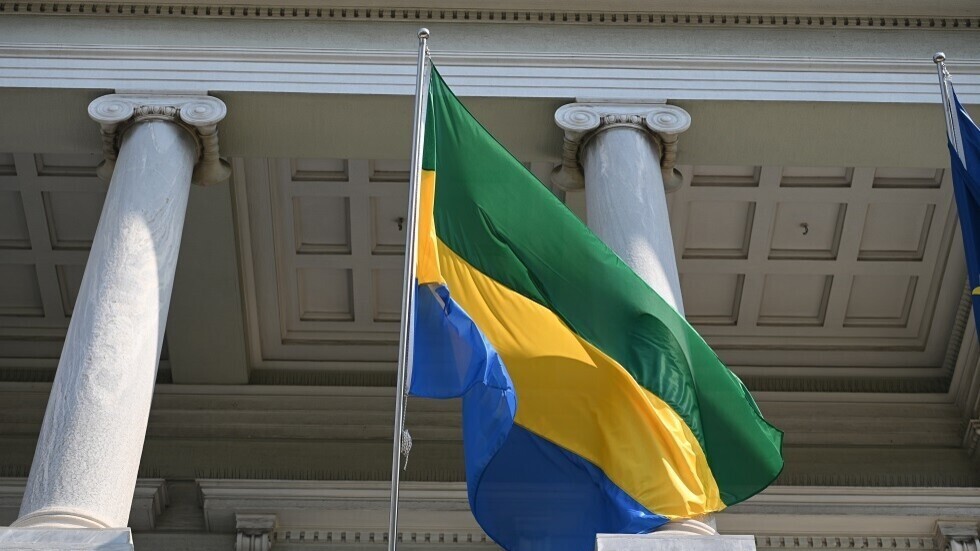 دبلوماسيون أوروبيون يجرون محادثات في الغابون بعد استيلاء الجيش على السلطة