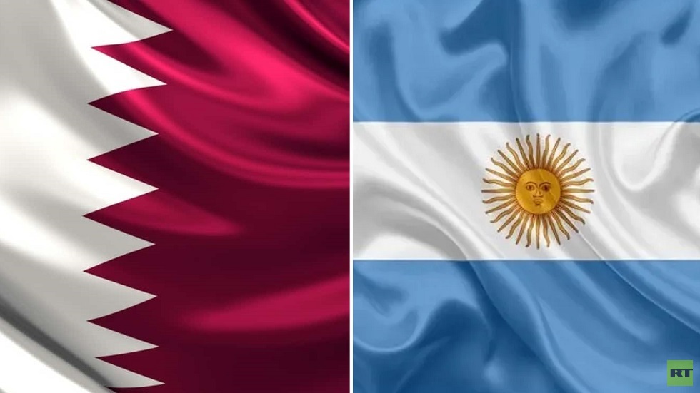 العلمان القطري والأرجنتيني