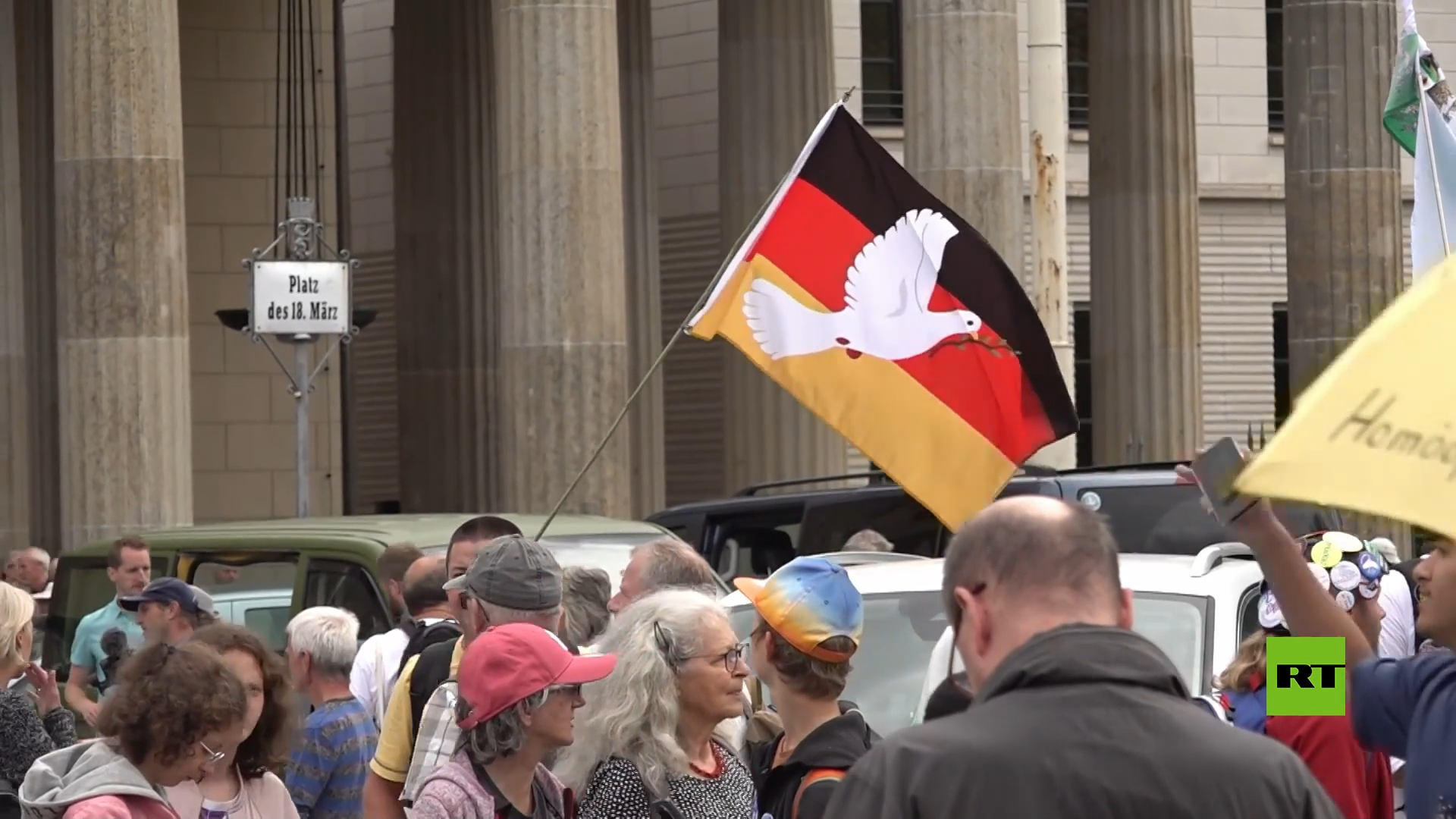 ألمانيا.. الآلاف يتظاهرون في برلين ضد تسليم الأسلحة إلى أوكرانيا