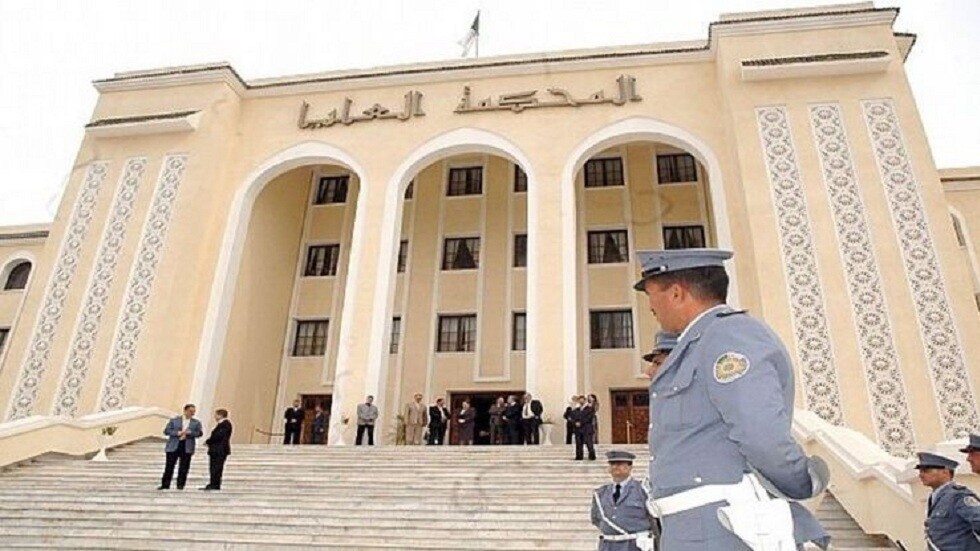 الجزائر.. مثول المتورطين في قضية تهريب الذهب أمام قاضي التحقيق