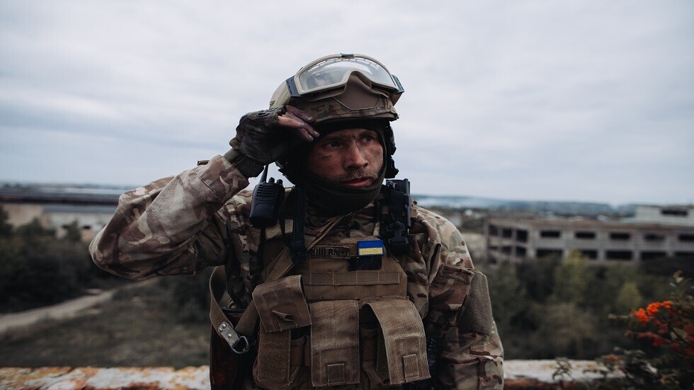 محلل استخباراتي أمريكي: قوات كييف ستوقف هجومها المضاد بسبب الخسائر الفادحة