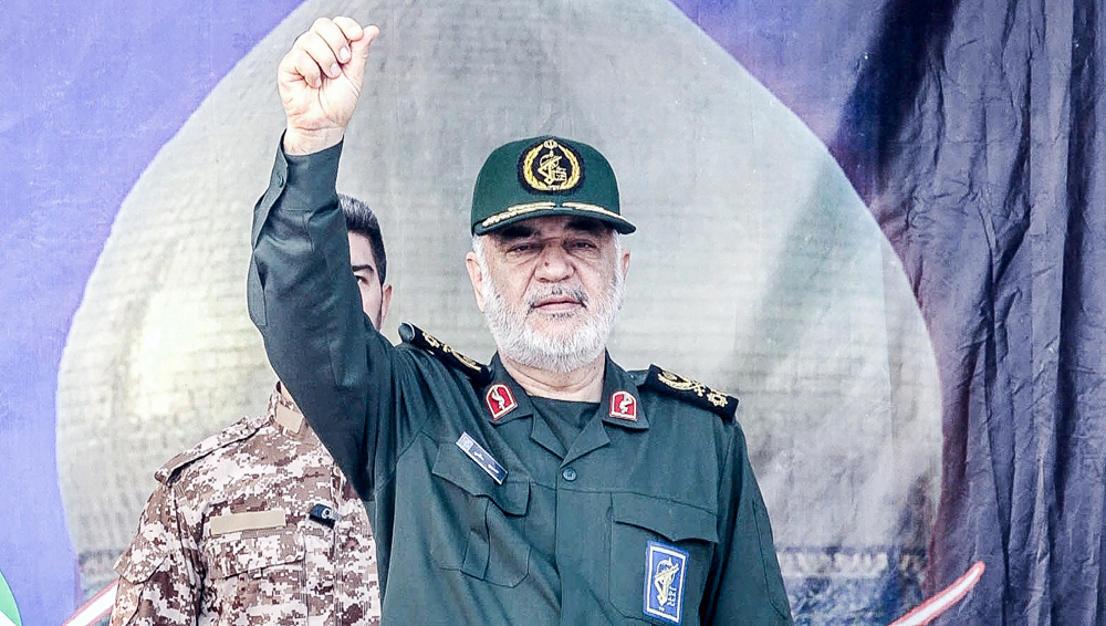 قائد الحرس الثوري الإيراني يخاطب 