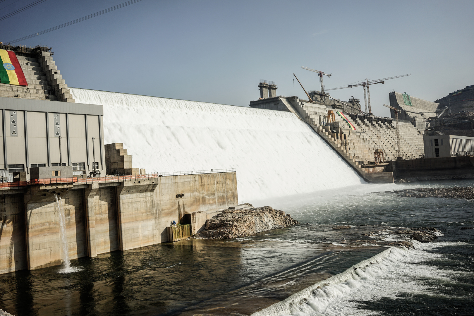 كيف سيتأثر مخزون السد العالي في مصر بعد المليار الـ12 من التخزين الرابع لسد النهضة؟ خبير مياه يوضح