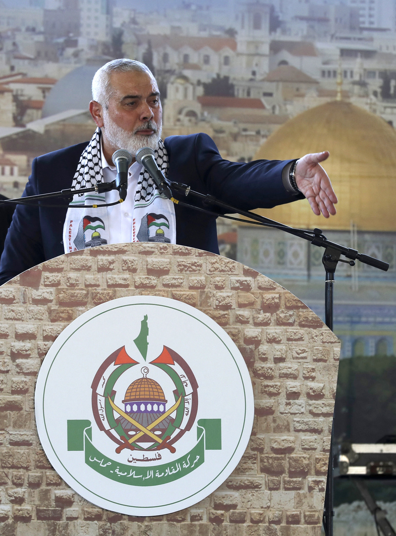 إسماعيل هنية يتلقى اتصالا هاتفيا من مستشار خامنئي