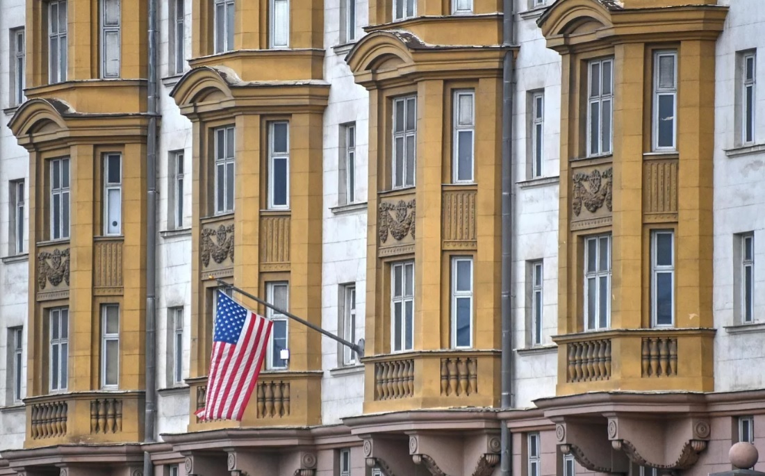 مبنى السفارة الأمريكية لدى موسكو
