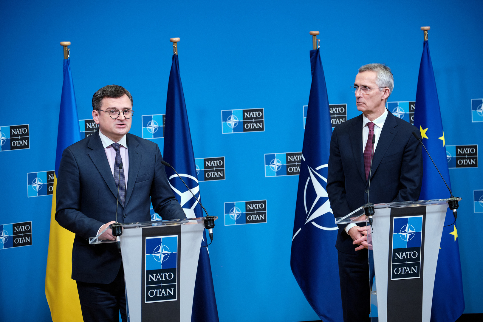 وزير خارجية أوكرانيا: بحثت مع ستولتنبرغ الخطوات التالية لانضمامنا إلى الناتو
