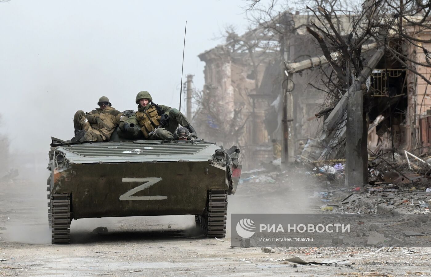 الجيش الروسي يعلن القضاء على مئات العسكريين الأوكرانيين وتدمير مخازن للأسلحة و32 مسيرة
