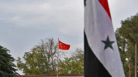"الأسد سيتصرف بعقلانية".. وزير الدفاع التركي يحدد المدخل إلى السلام بسوريا