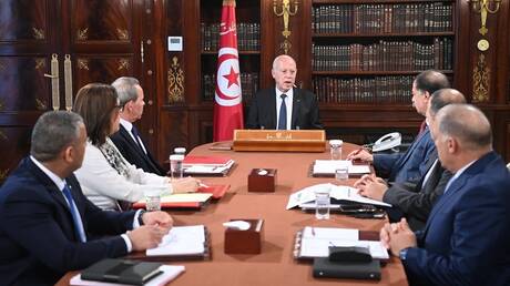 الرئيس التونسي: يجب تطبيق القانون على من يختلقون الأزمات لتأجيج الأوضاع الاقتصادية والاجتماعية