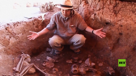 اكتشاف مقبرة عمرها 3000 عام في البيرو