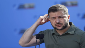 عقب تفكيك شعار الاتحاد السوفيتي من نصب "الوطن الأم" في كييف.. حالة إحباط بين الجنود وانتقادت دولية