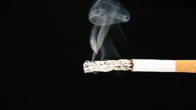 مواد غذائية تنظف الجسم من النيكوتين