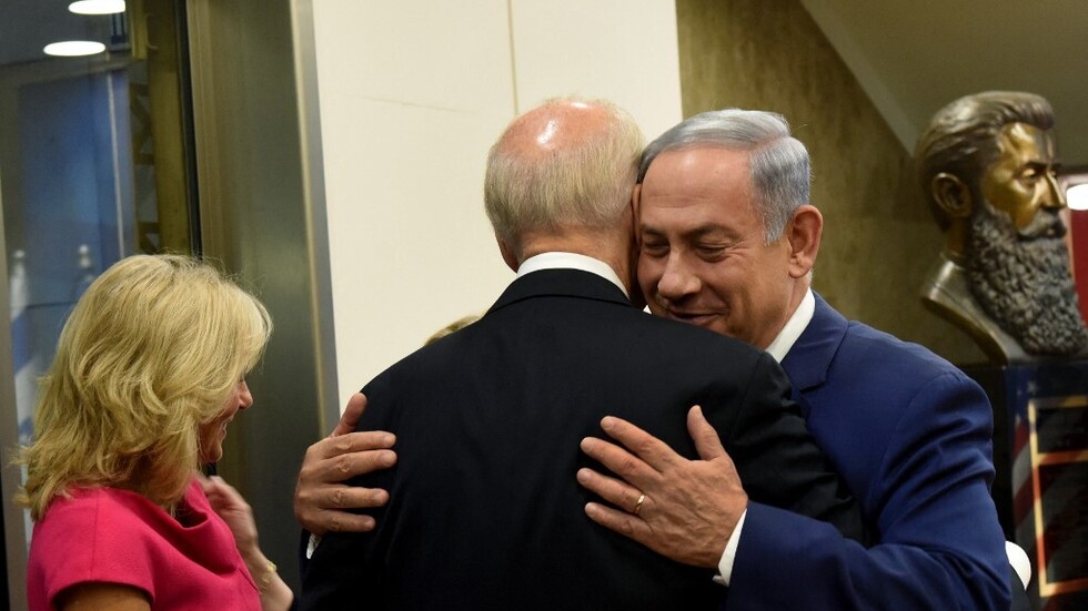 كتاب: خلال حرب غزة 2021 بايدن طلب "خنق" نتنياهو بالحب