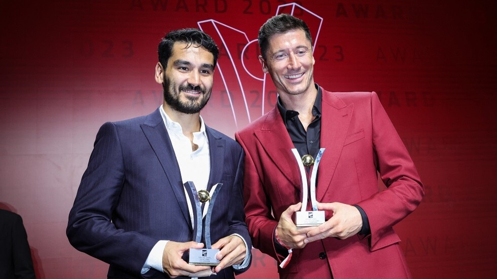 عرض سعودي مغر لنجم برشلونة روبرت ليفاندوفسكي