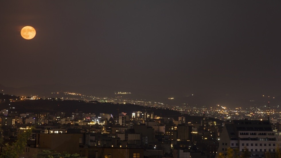 مقتل 6 عمال بانفجار منجم للفحم شمال شرق إيران