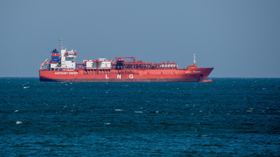 صفقة غاز بين الإمارات والصين