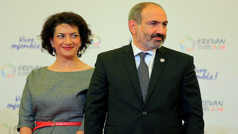 لفتة من يريفان.. سيدة أرمينيا الأولى تلتقي زيلينسكي وزوجته (صور)