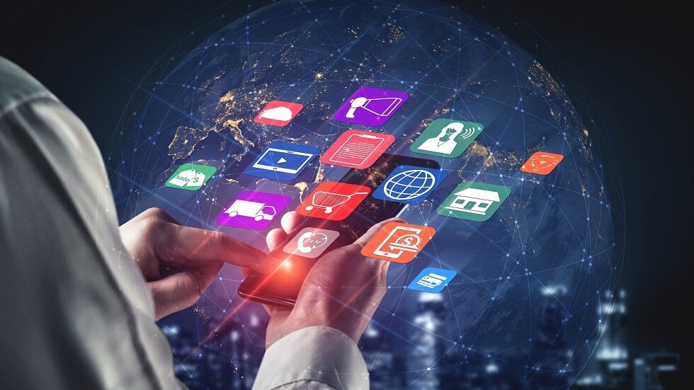 روسيا تطور 132 قمرا صناعيا لتقديم خدمات 