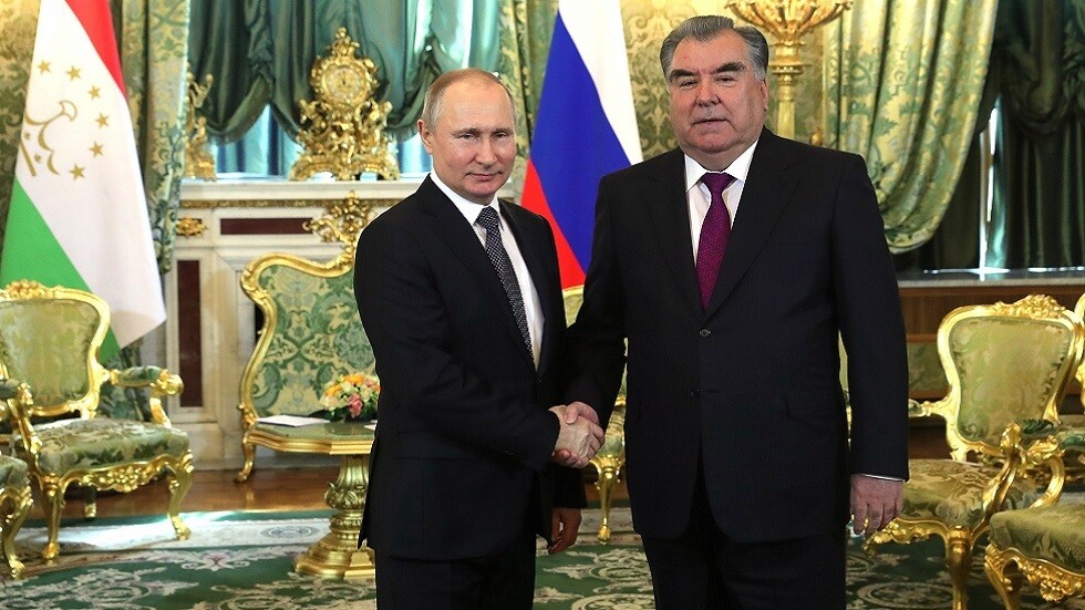 "الشراكة الاستراتيجية والتحالف".. بوتين يهنئ رئيس طاجيكستان بعيد الاستقلال