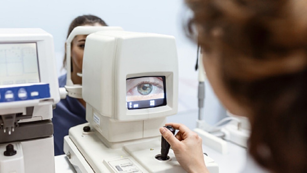 "ارمش أكثر".. "الصحي السعودي" يقدم نصائحه عند استخدام الأجهزة الإلكترونية