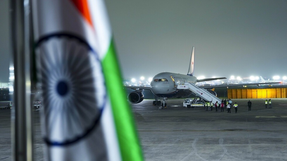 ليست الأولى.. حالة طارئة في طائرة  رئيس الوزراء الكندي تبقيه ليلة إضافية في الهند