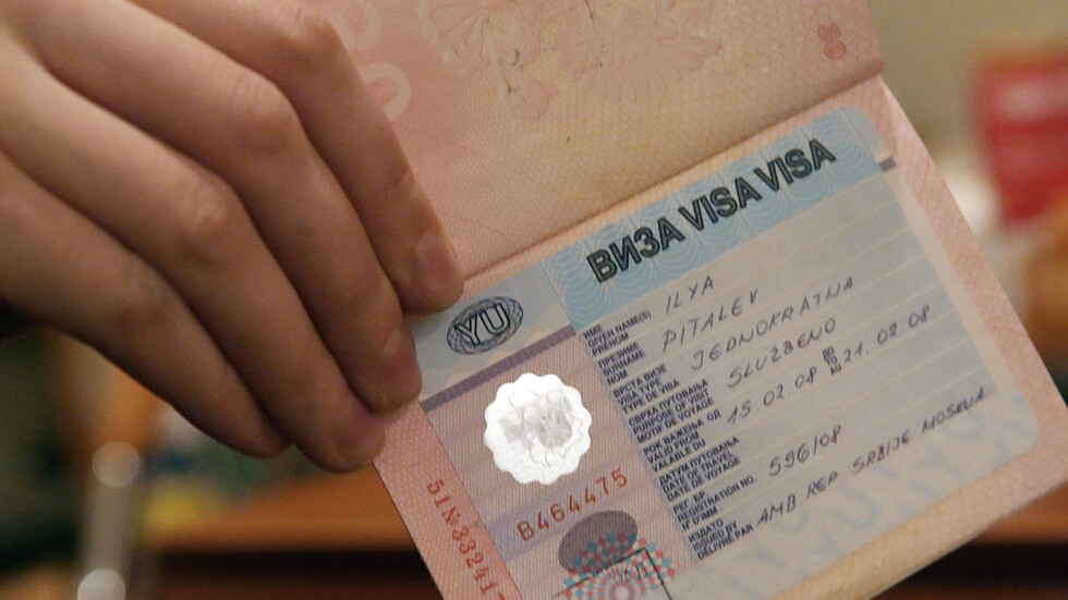 روسيا تدرس إلغاء التأشيرات السياحية لـ4 دول عربية