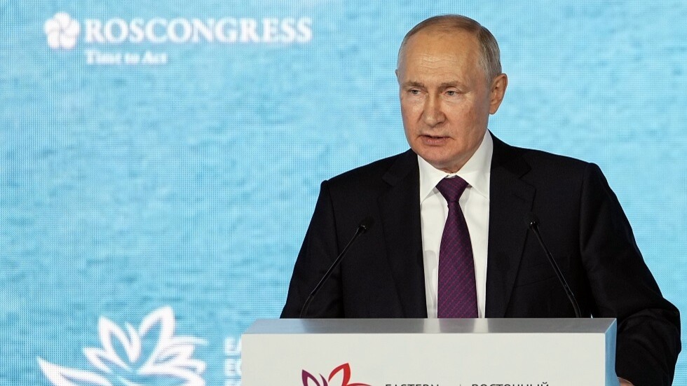 بوتين: مخربون أوكرانيون اعترفوا بتدريبهم من قبل بريطانيين