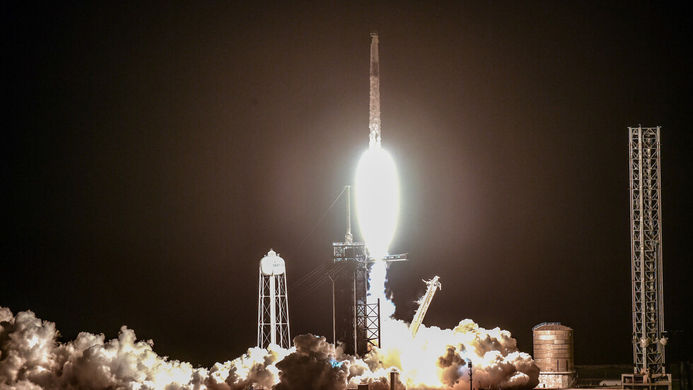 من يكبس على الزر.. إيلون ماسك أم البنتاغون؟