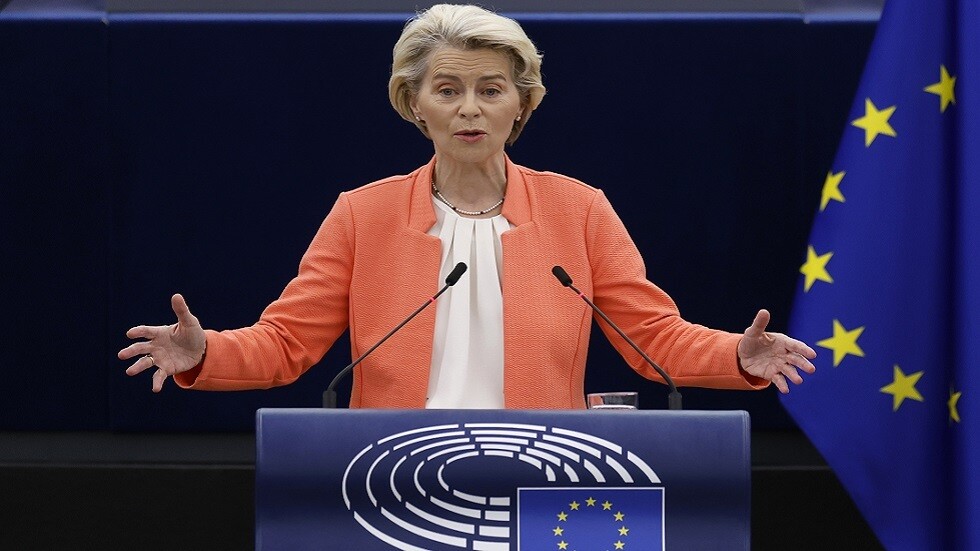 فون دير لاين: أوكرانيا قامت بخطوات كبيرة على طريق الانضمام إلى الاتحاد الأوروبي