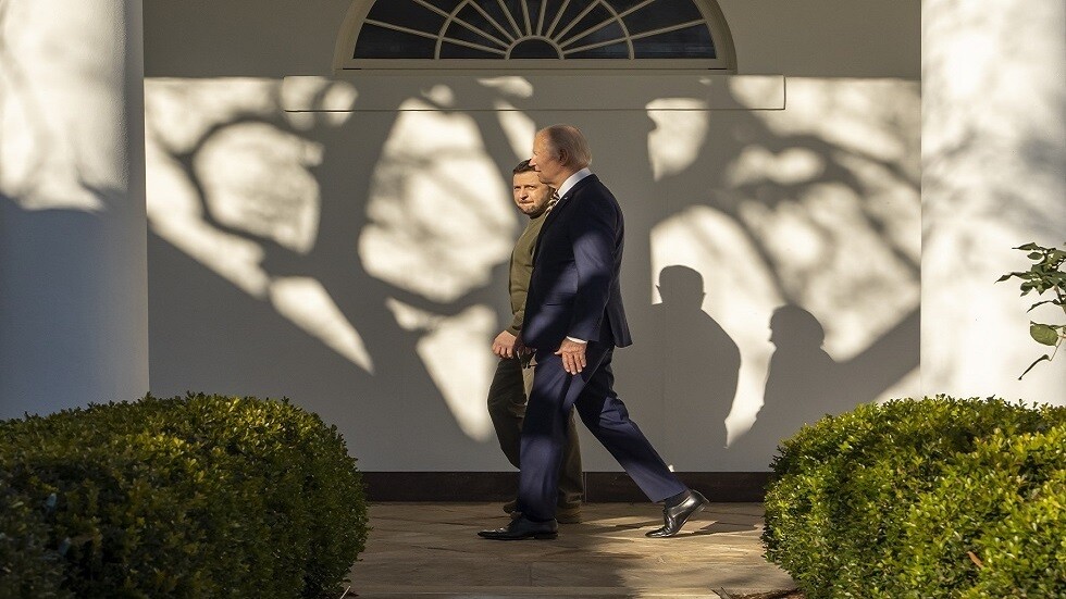 "إن بي سي": لقاء بين زيلينسكي وبايدن الأسبوع المقبل