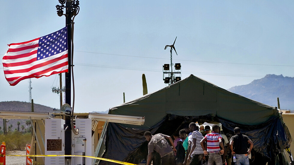 حرس الحدود الأمريكي يقف عاجزا أمام تدفق المهاجرين من الجنوب