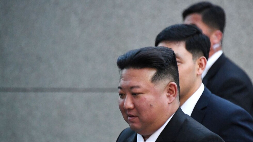 مسيّرات روسية وسترة واقية من الرصاص.. هدايا لزعيم كوريا الشمالية (صور)